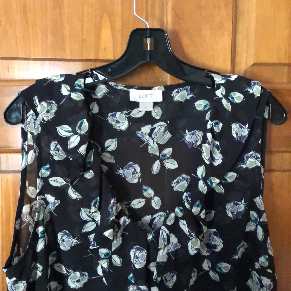 Loft black floral sleeveless top